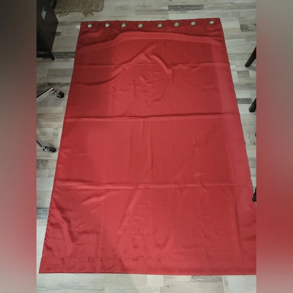 Curtain Set - Picture 4 of 6